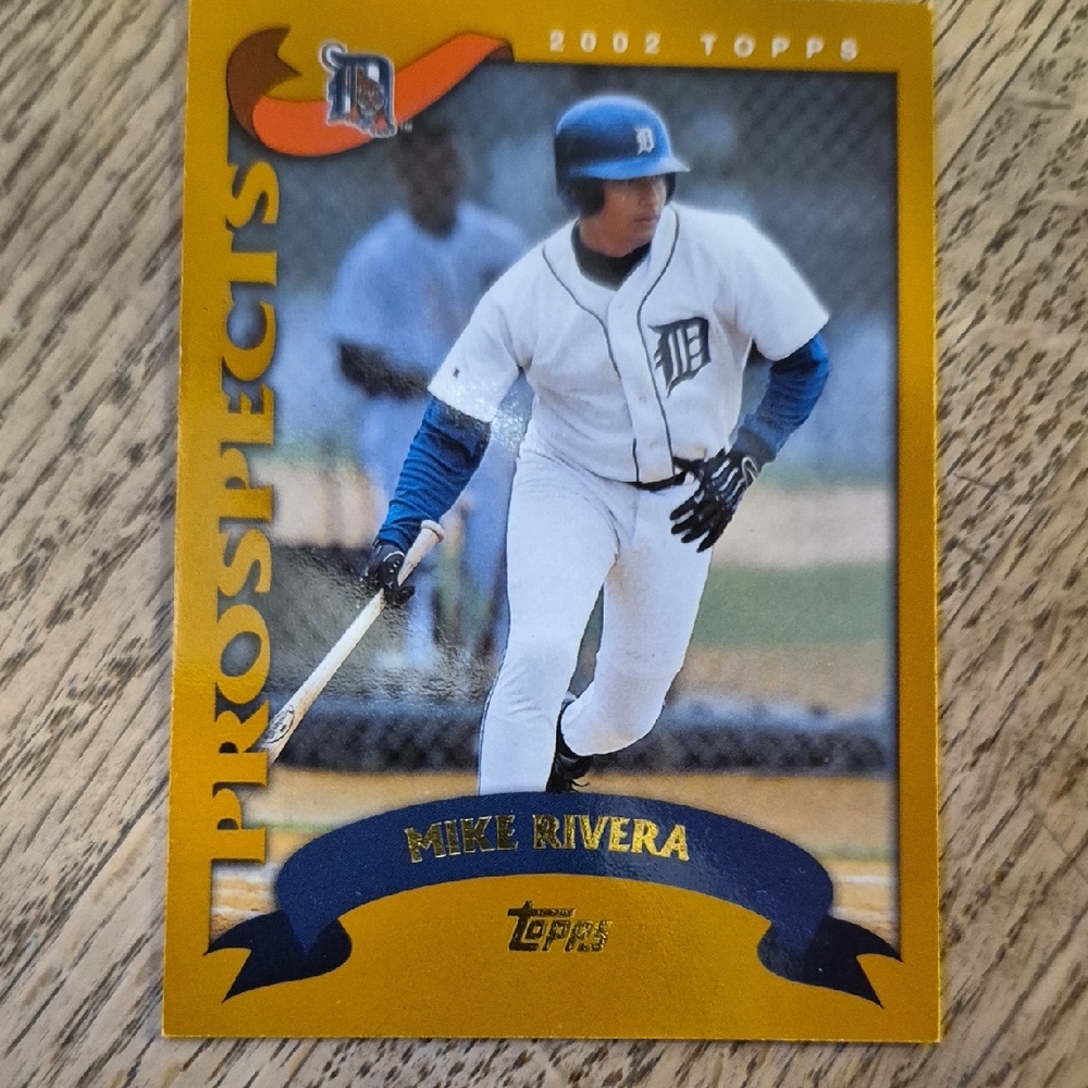 Topps Gold and Blue Baseball Card
